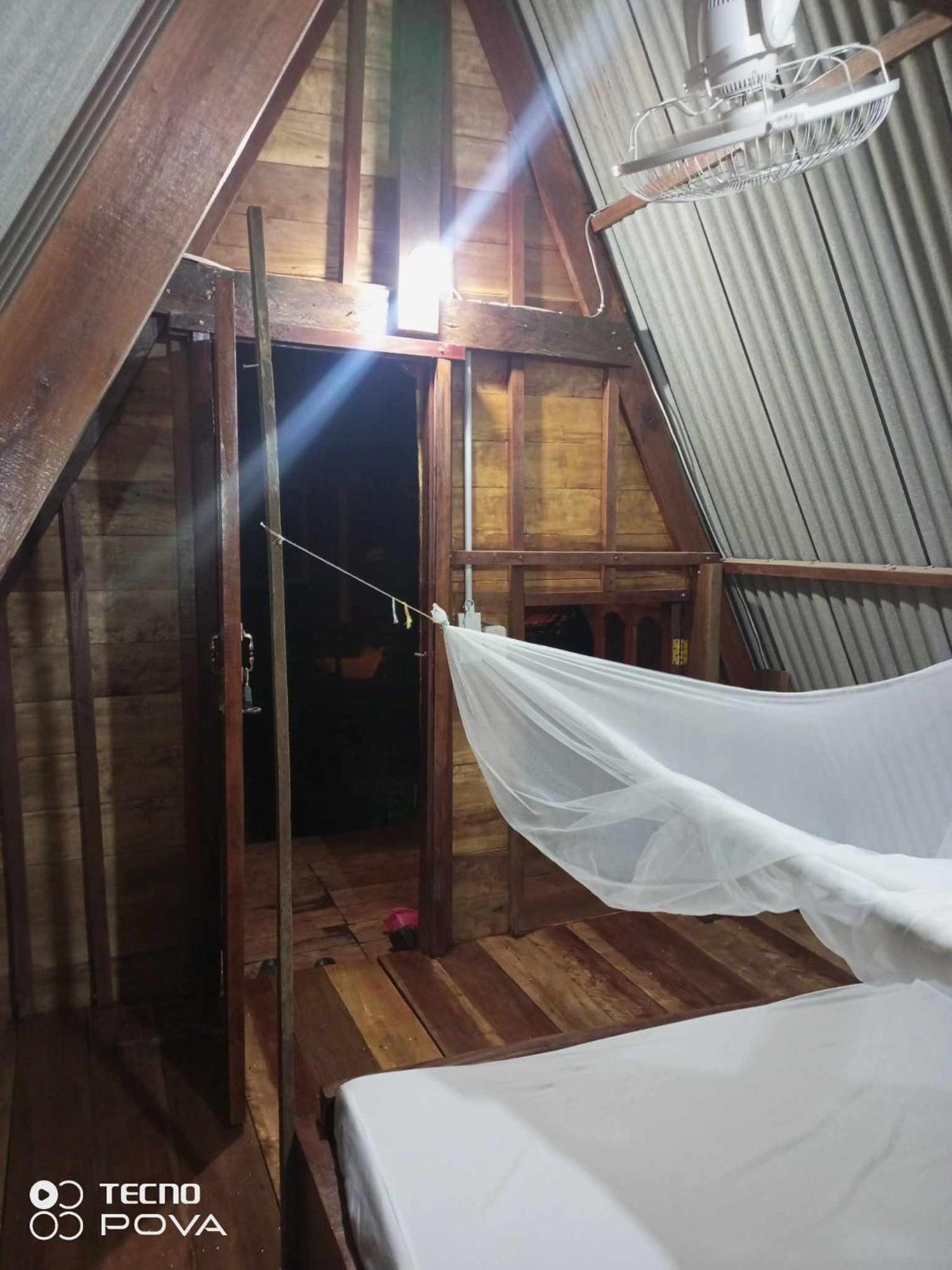 Familyhouse & Trekking Appartement Banlung Kamer foto